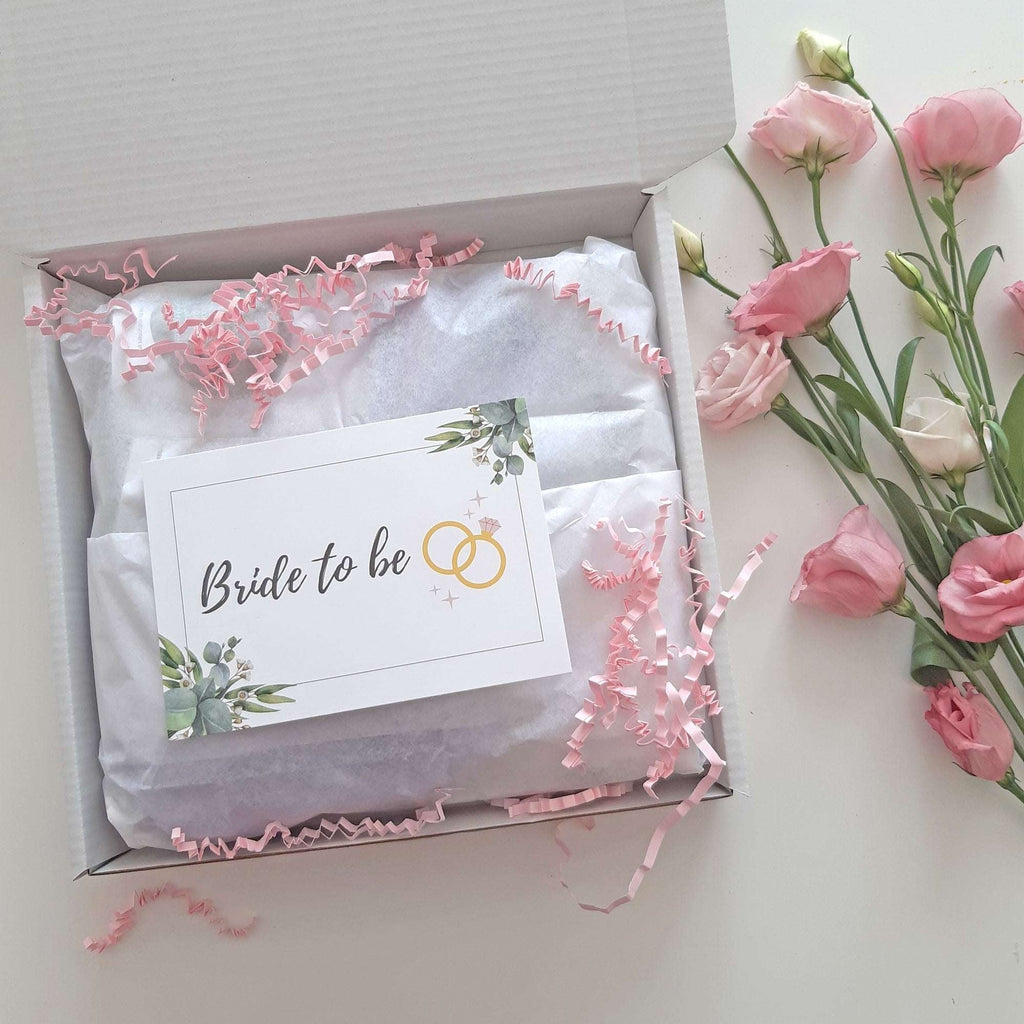 BRIDE TO BE GIFT BOX | THE SOMETHING BLUE SPA BOX