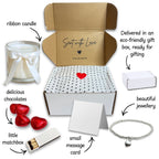 Small Merry Christmas Gift Hamper | Necklace, Chocolates & Candle