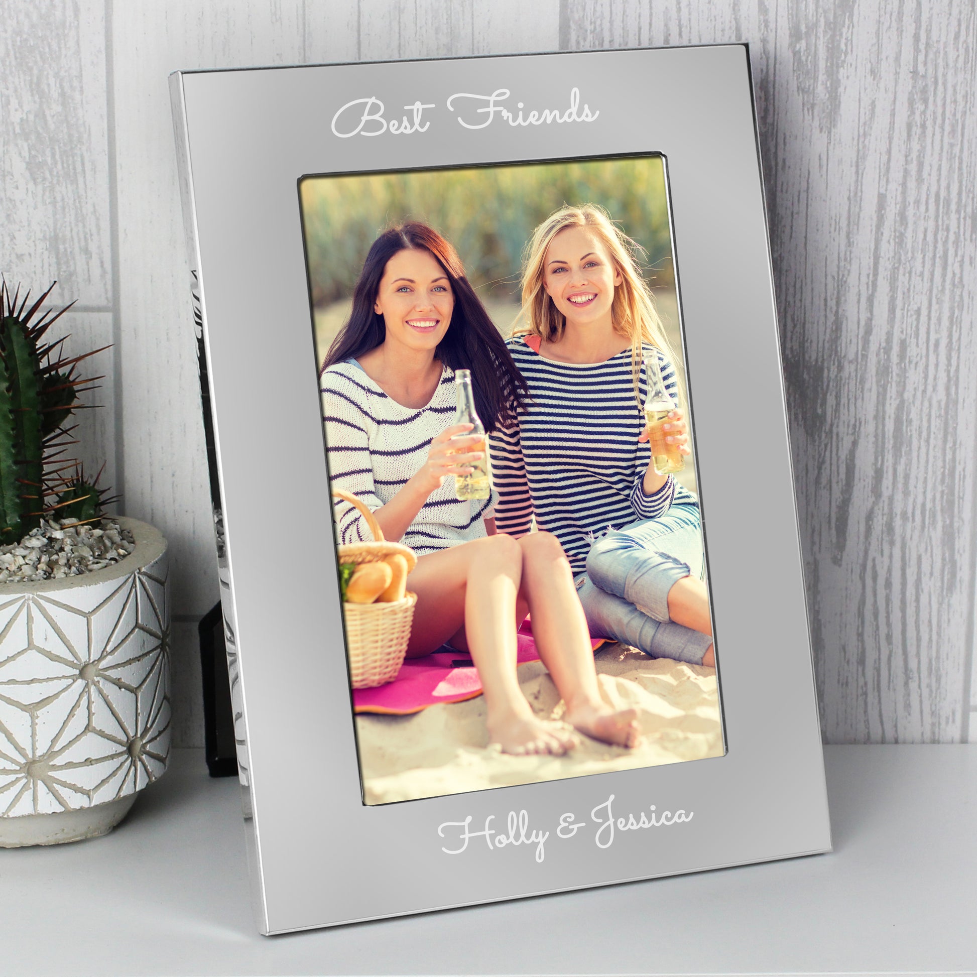 Personalised Free Text Script 7 x 5 Silver Photo Frame - Inspired Creative Gifts