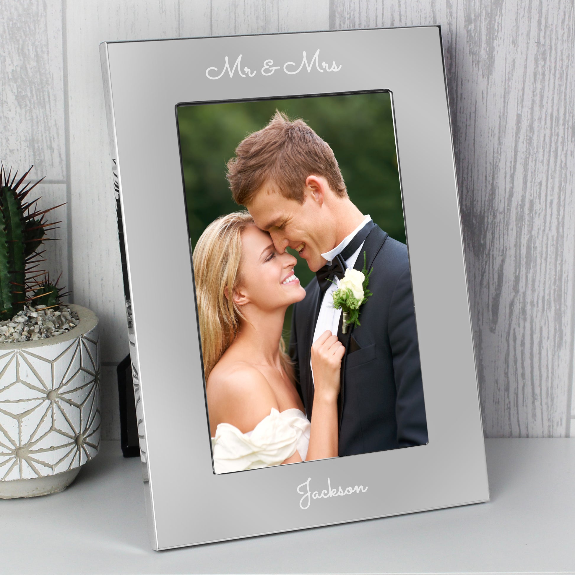 Personalised Free Text Script 7 x 5 Silver Photo Frame - Inspired Creative Gifts
