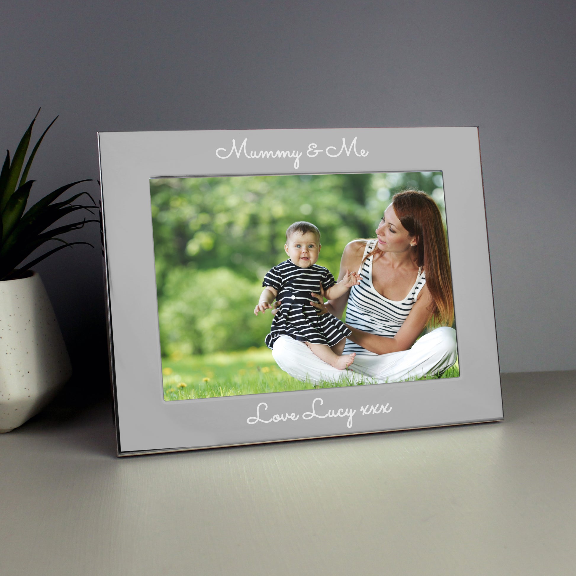 Personalised Free Text 5 x 7 Silver Photo Frame - Inspired Creative Gifts