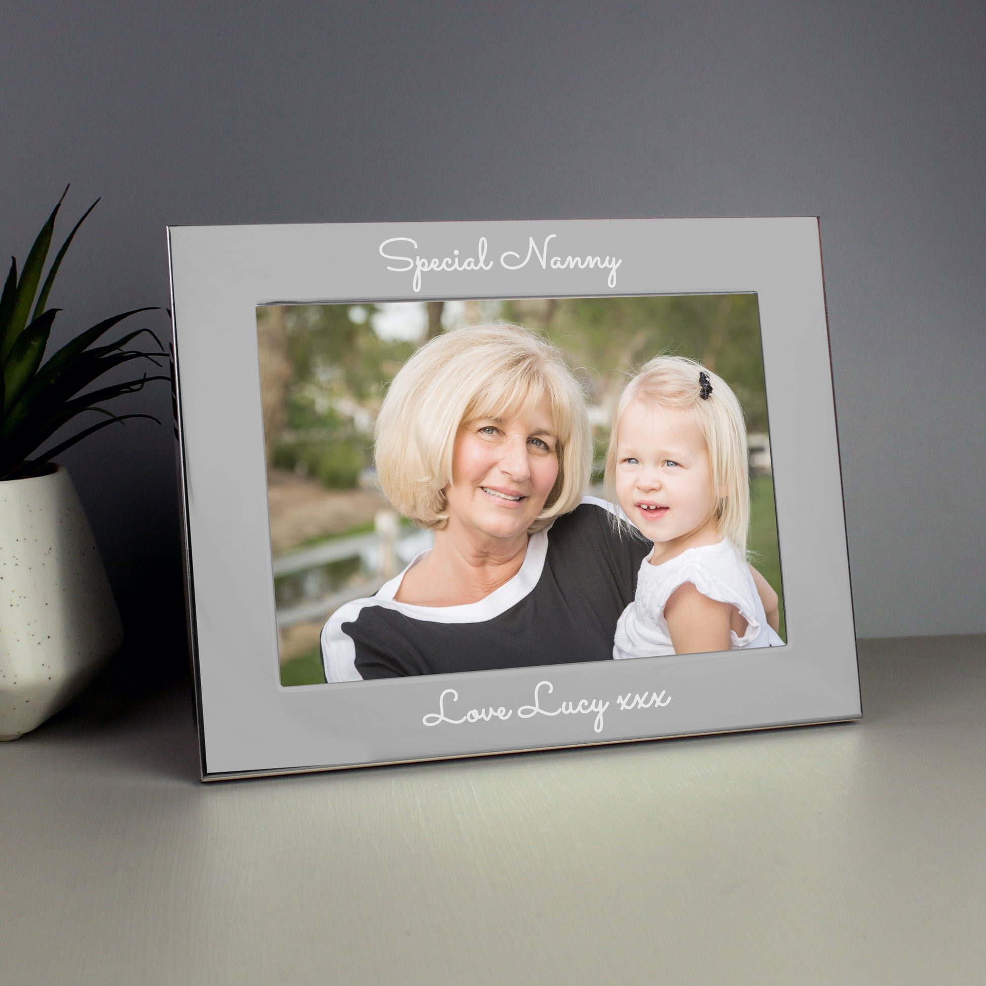 Personalised Free Text 5 x 7 Silver Photo Frame - Inspired Creative Gifts