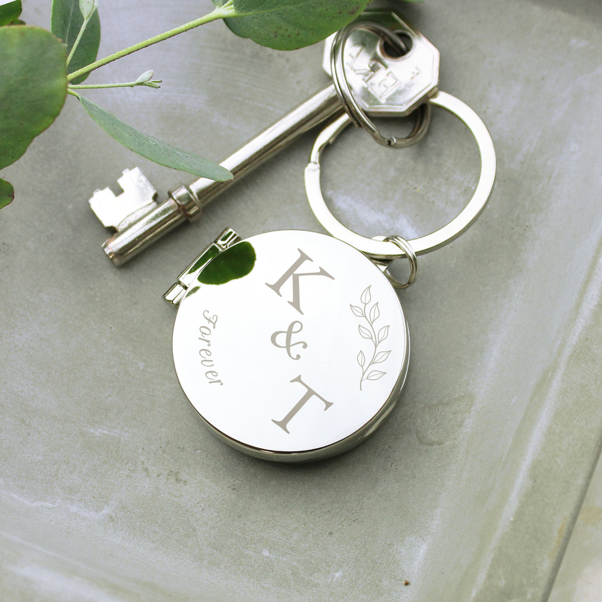 Personalised Foliage Couples Photo Keyring | Wedding Gift