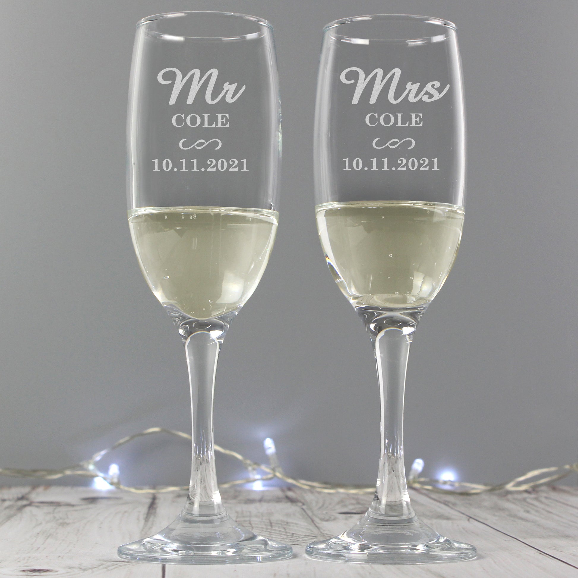Personalised Mr & Mrs Pair of Flutes - Champagne Flute - Inspired Creative Gifts