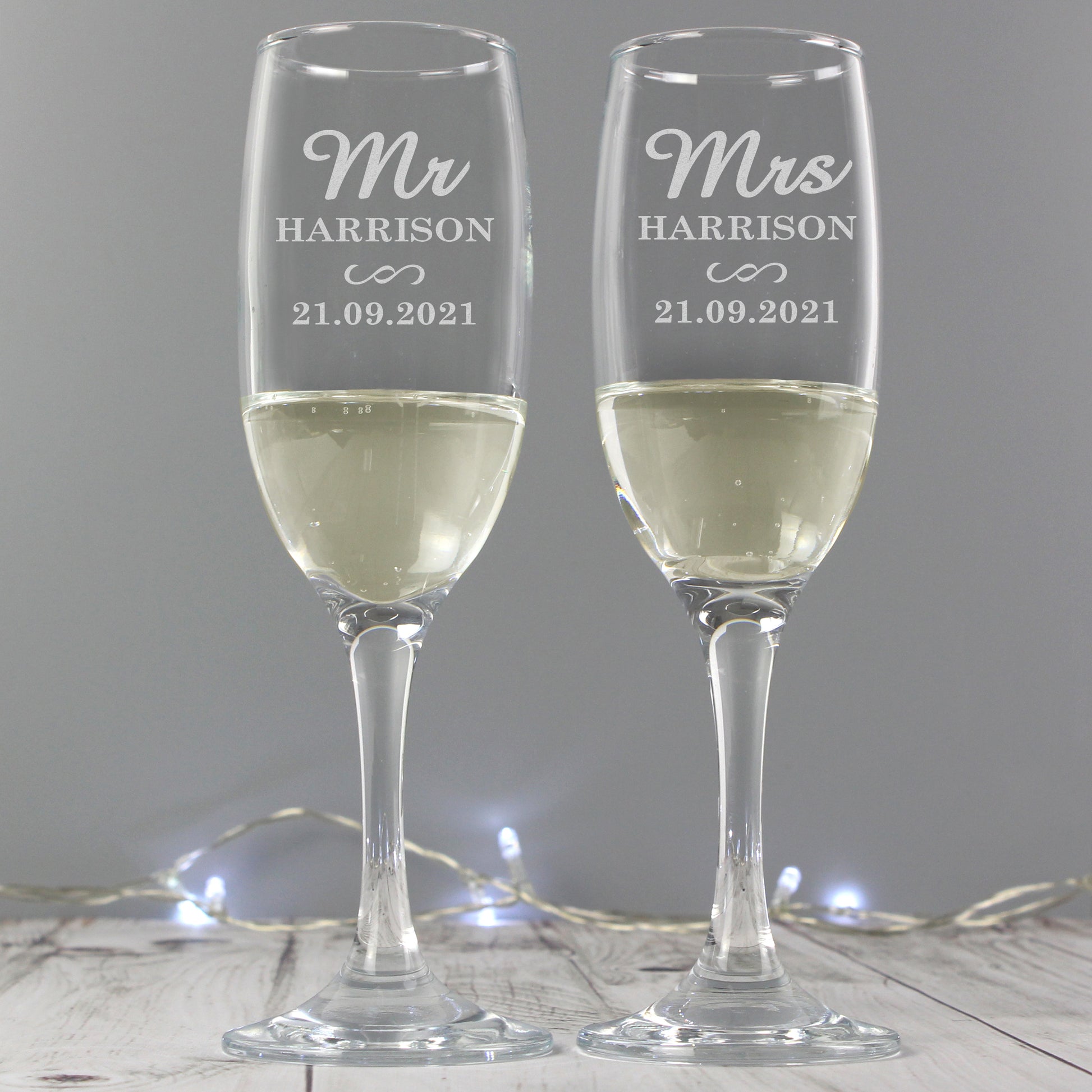 Personalised Mr & Mrs Pair of Flutes - Champagne Flute - Inspired Creative Gifts