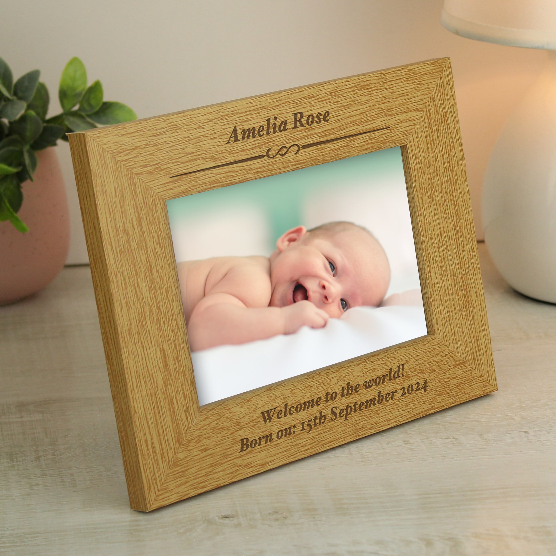 Personalised Formal 6x4 Landscape Oak Finish Photo Frame - Inspired Creative Gifts
