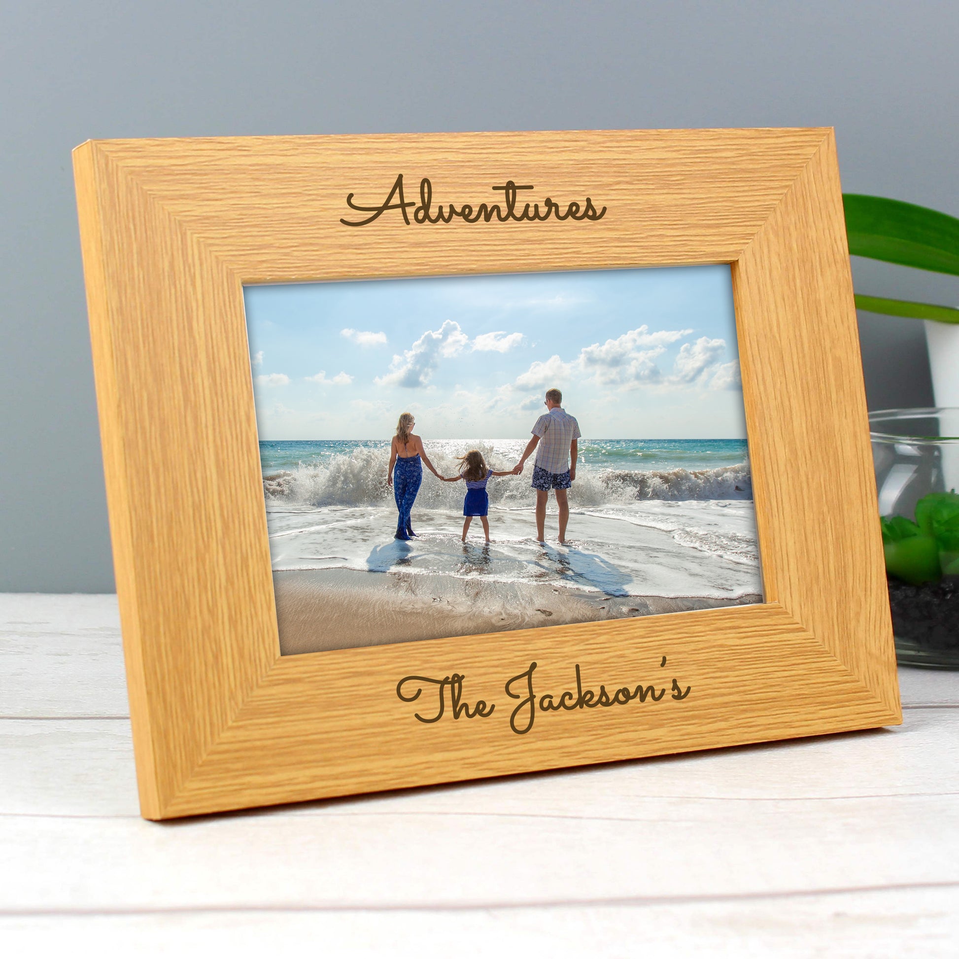 Personalised Free Text 6x4 Wooden Photo Frame - Inspired Creative Gifts