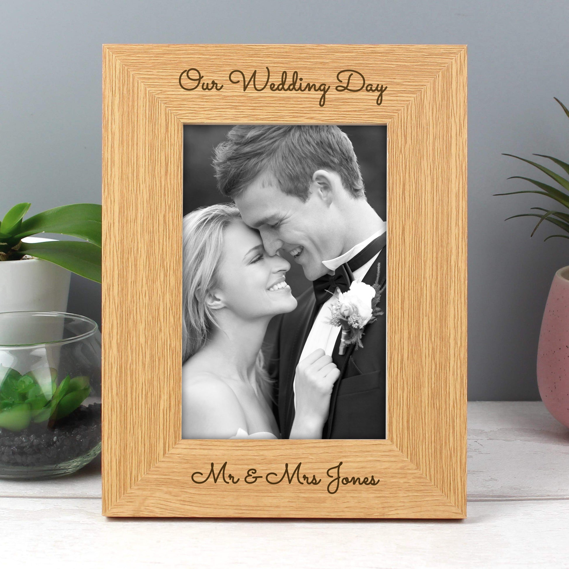 Personalised Free Text 6x4 Portrait Wooden Photo Frame - Inspired Creative Gifts