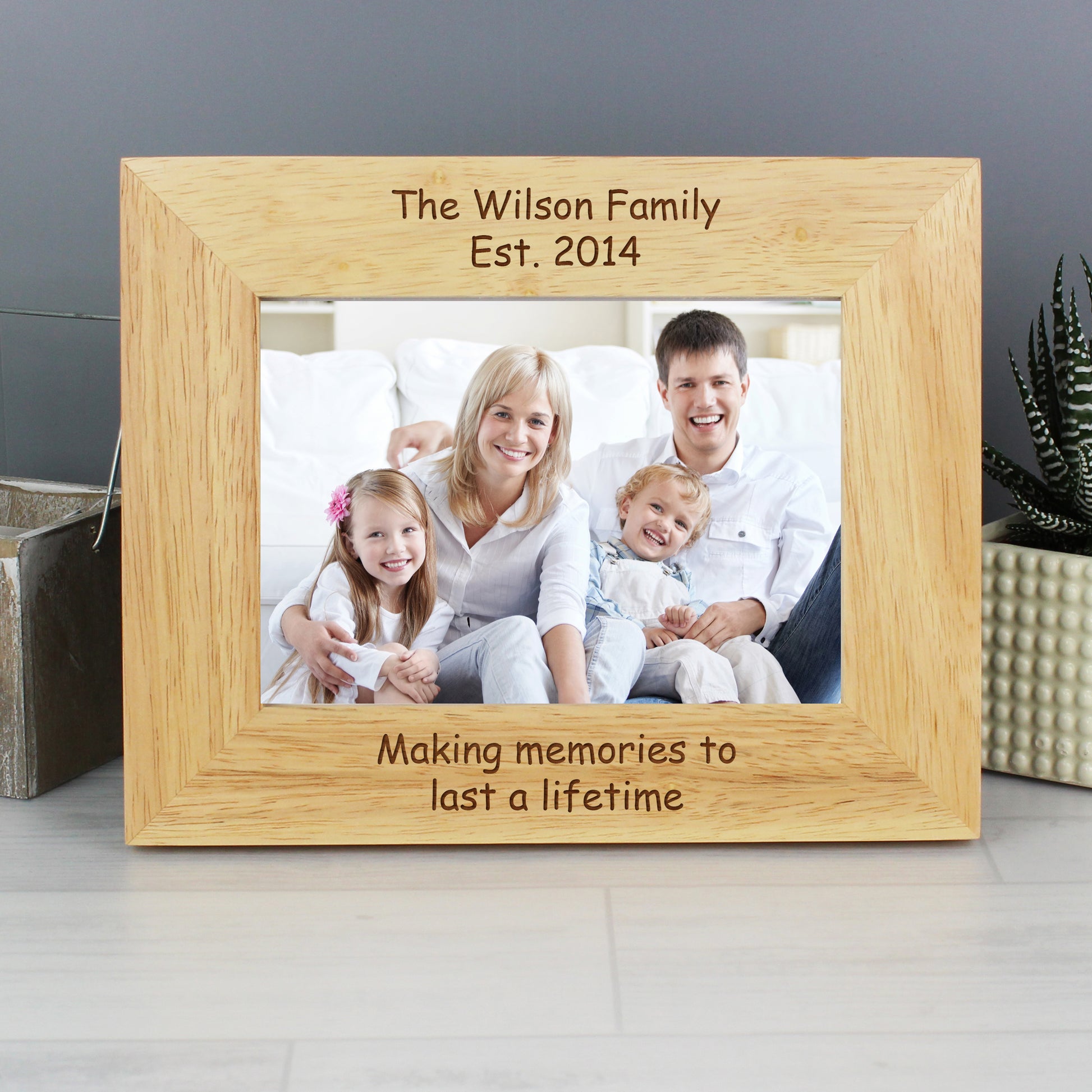 Personalised Landscape 5x7 Landscape Oak Finish Photo Frame - Inspired Creative Gifts