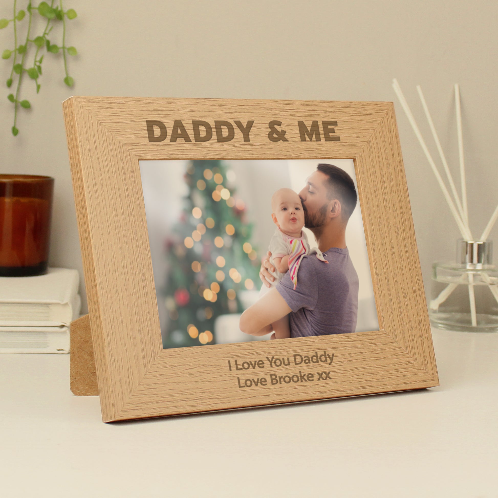 Personalised Daddy & Me 5x7 Landscape Oak Finish Photo Frame - Inspired Creative Gifts