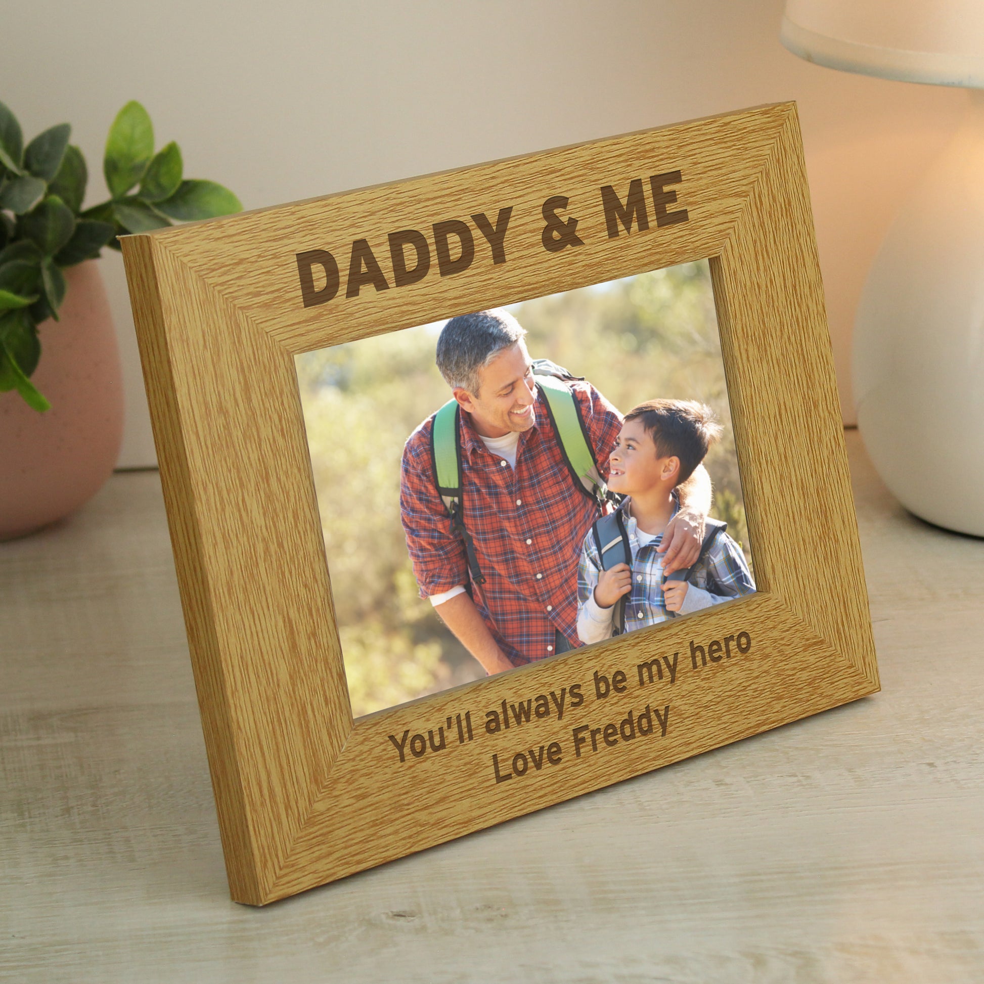 Personalised Oak Finish 6x4 Daddy & Me Photo Frame - Inspired Creative Gifts