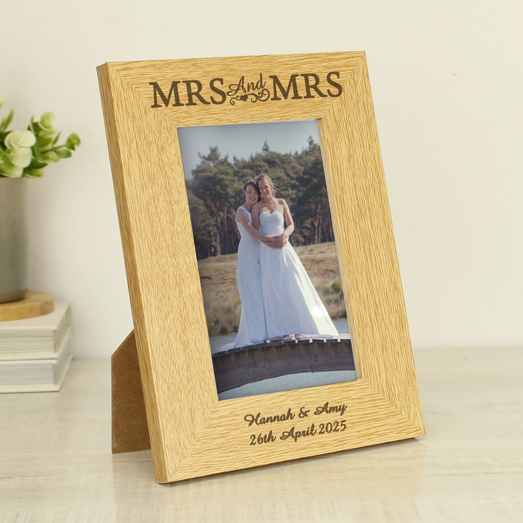 Personalised Oak Finish 6x4 Mrs & Mrs Photo Frame for Wedding