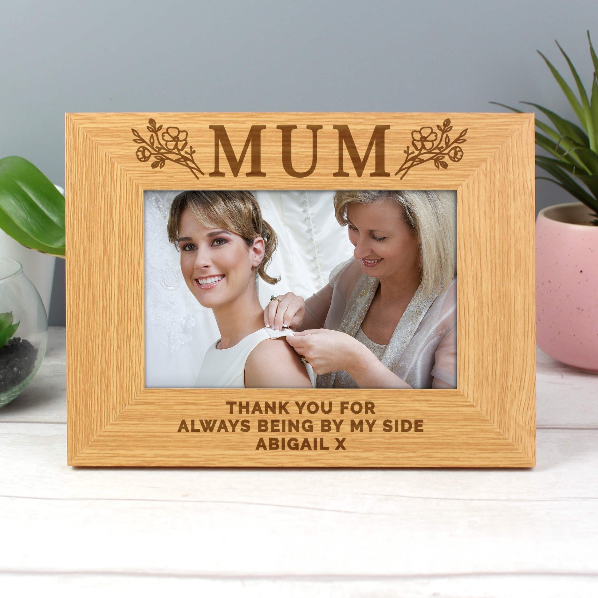 Personalised Floral Mum 6x4 Oak Finish Photo Frame - Inspired Creative Gifts