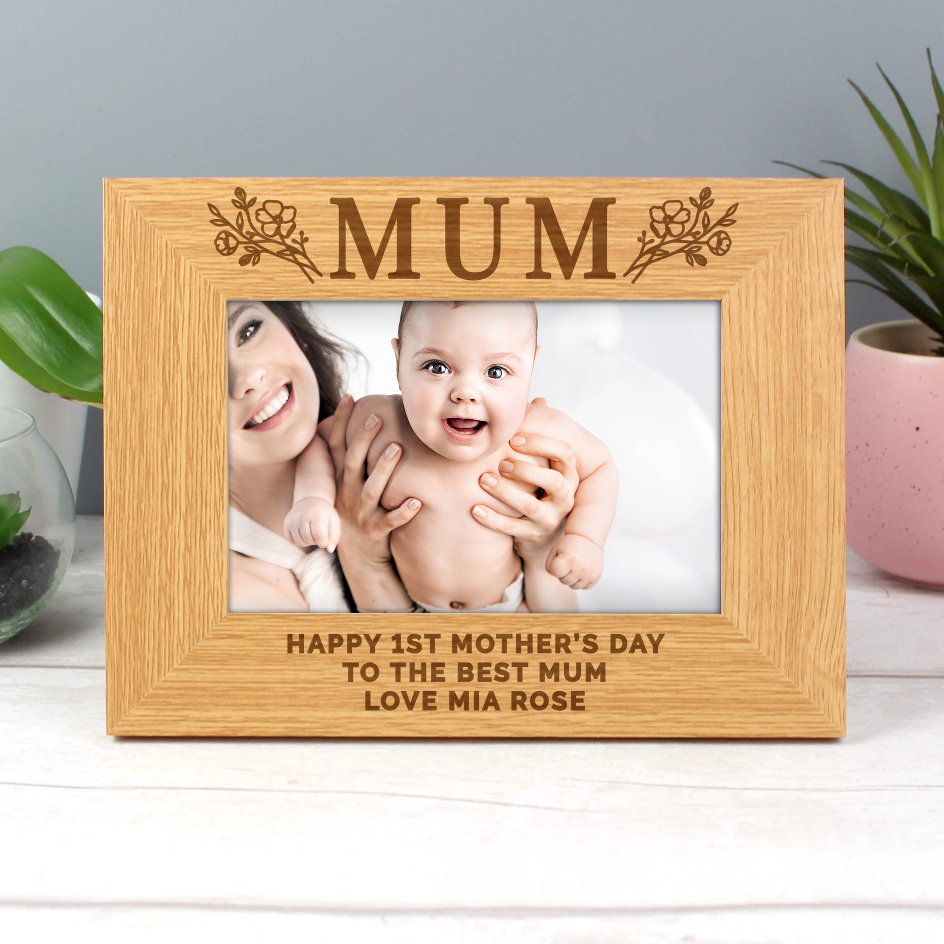 Personalised Floral Mum 6x4 Oak Finish Photo Frame - Inspired Creative Gifts