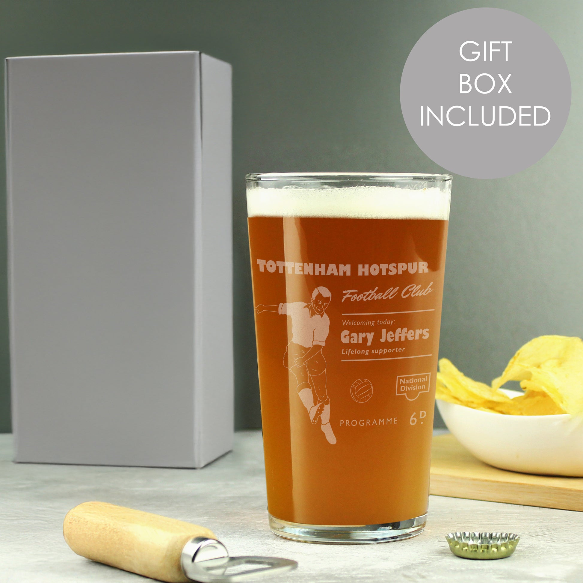 Personalised Vintage Football Supporter's Pint Glass - Inspired Creative Gifts