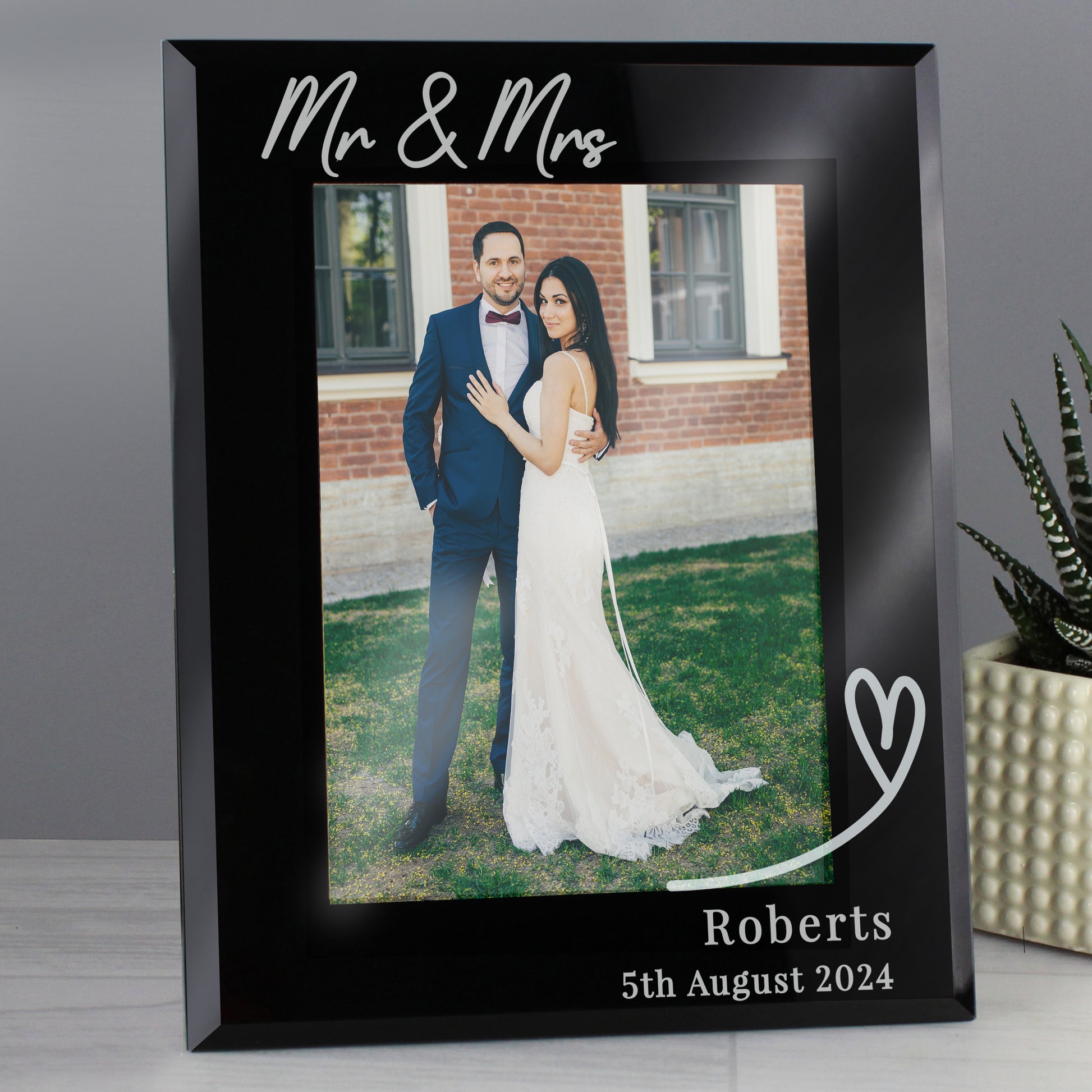 Personalised Heart Black Glass 7x5 Photo Frame - Picture Frame - Inspired Creative Gifts