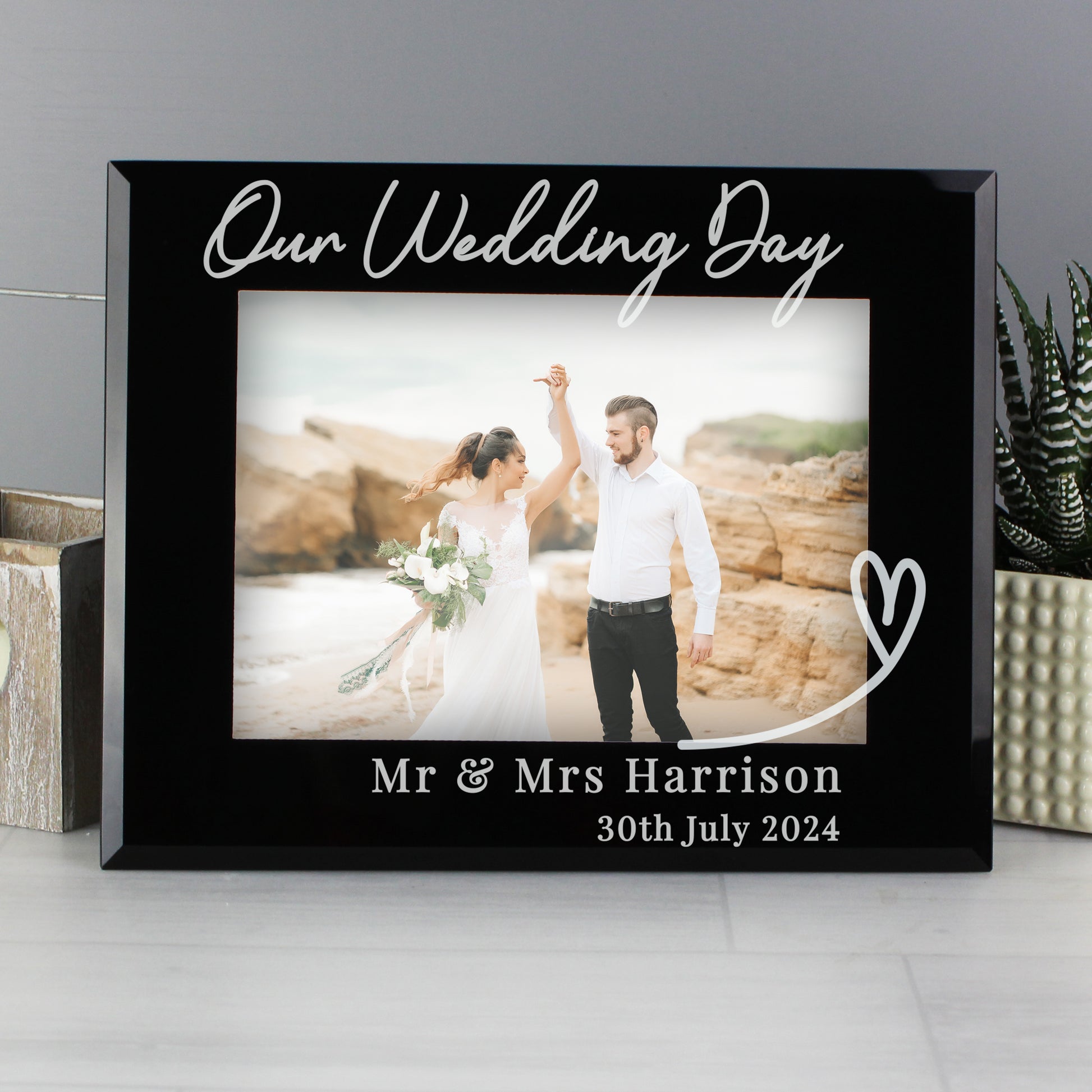 Personalised Heart Black Glass 5x7 Photo Frame - Picture Frame - Inspired Creative Gifts