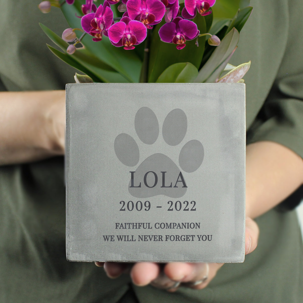 Personalised Pet Memorial Concrete Plant Pot for Memorial