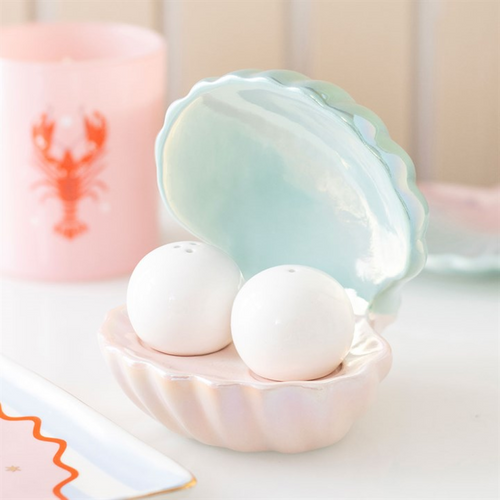 Clam Shell Salt and Pepper Shakers | Salt and Pepper Shackers | Inspired Creative Gifts