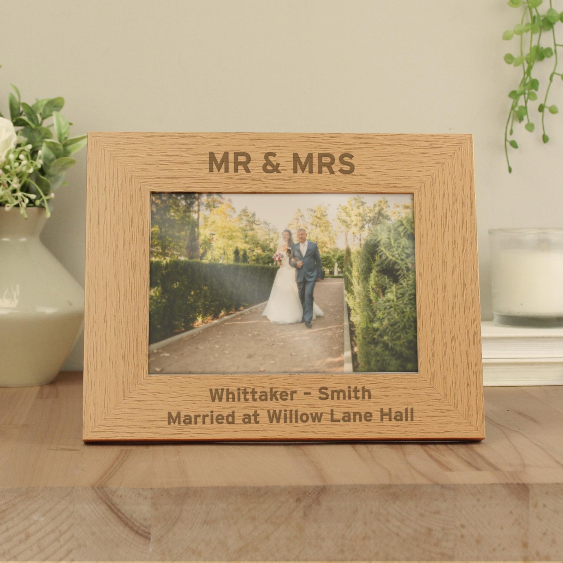 Personalised Bold Text 5x7 Landscape Oak Finish Photo Frame | Big Birthday - 16th, 18th, 21st, 30th, 40th, 50th, 60th, 70th | Inspired Creative Gifts | UK Supplier