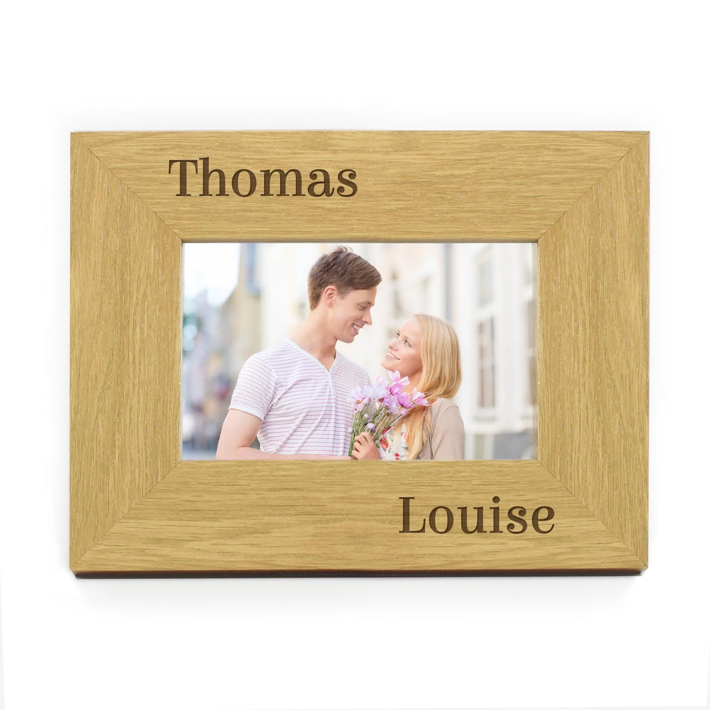 Personalised Couples 6x4 Oak Finish Photo Frame | Bespoke Picture Frame | Great for Valentines Day, Birthday or Weddings | Inspired Creative Gifts | UK Supplier