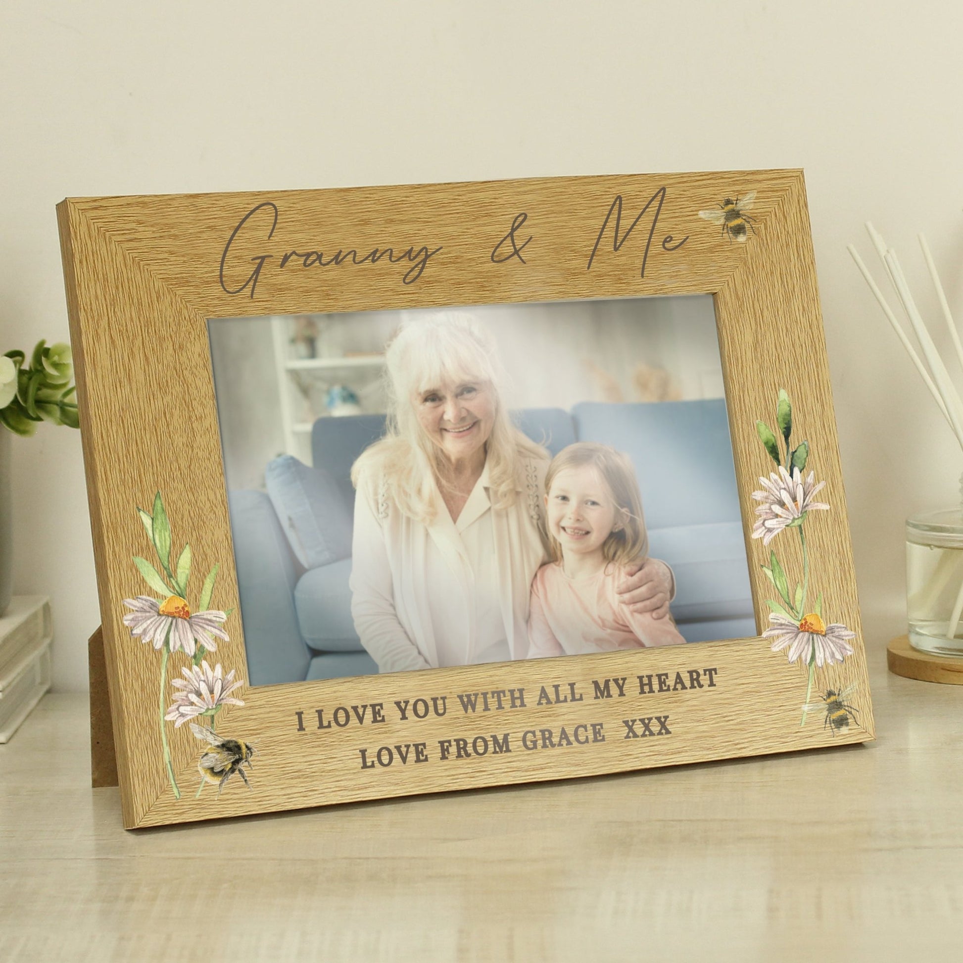 Personalised Floral Bee 6x4 Oak Finish Photo Frame | Inspired Creative Gifts | UK Supplier