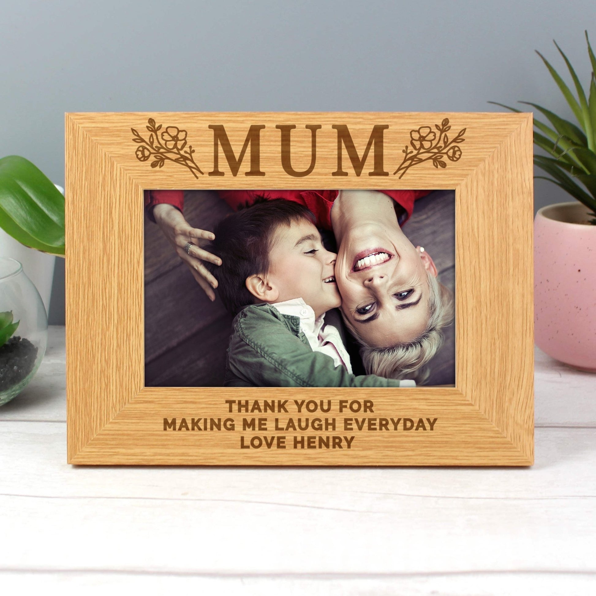Personalised Floral Mum 6x4 Oak Finish Photo Frame | Inspired Creative Gifts | UK Supplier