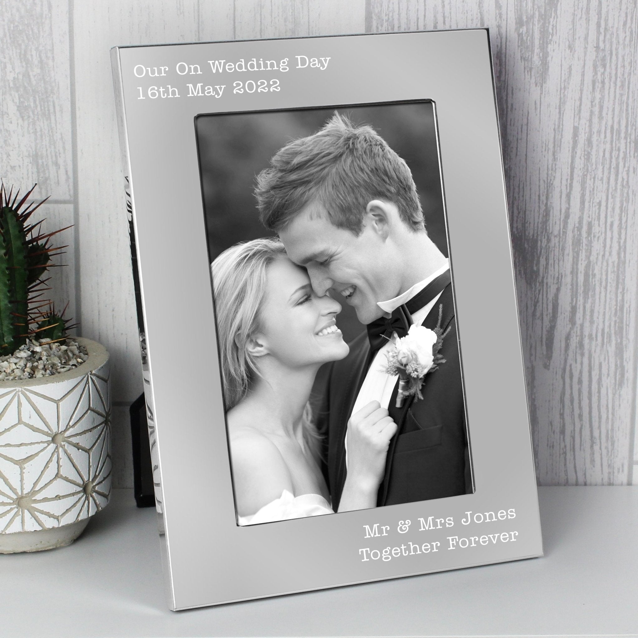 Personalised Free Text 7 x 5 Silver Photo Frame | Inspired Creative Gifts | UK Supplier