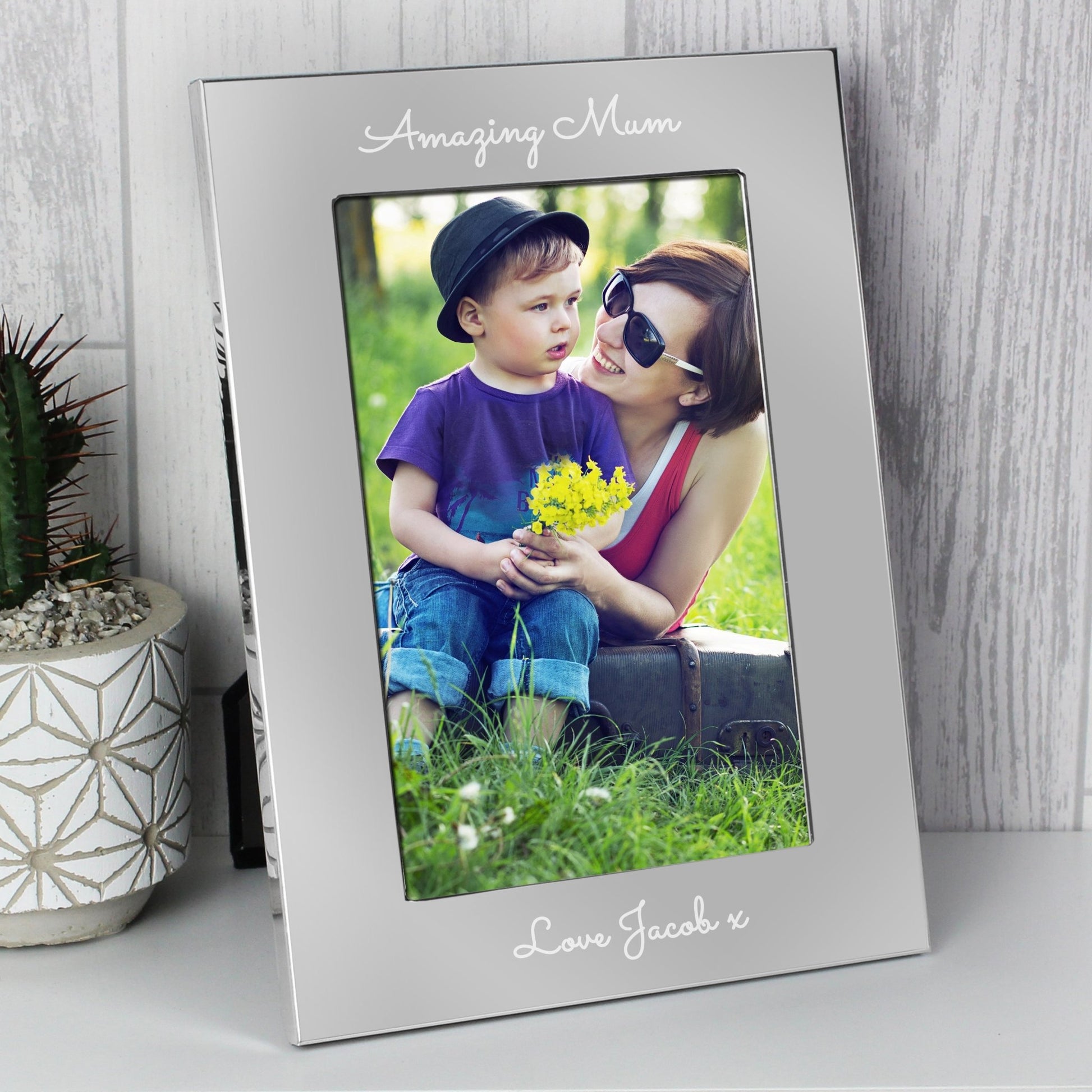 Personalised Free Text Script 7 x 5 Silver Photo Frame | Inspired Creative Gifts | UK Supplier