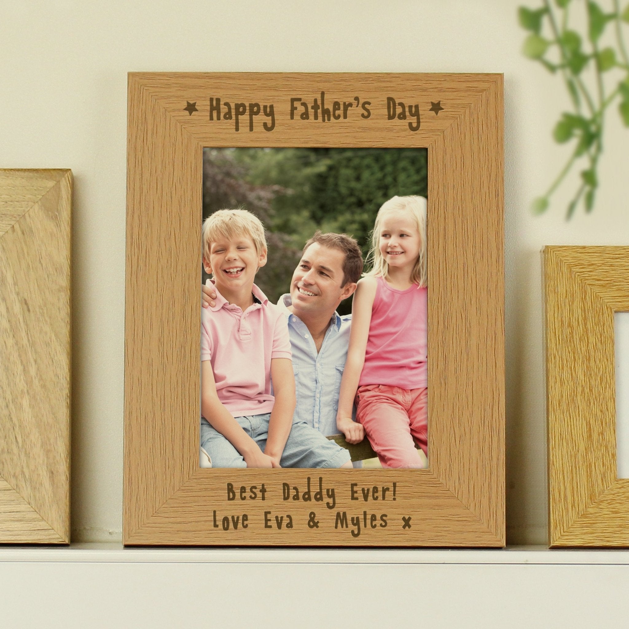 Personalised Happy Father's Day 5x7 Oak Finish Photo Frame | Inspired Creative Gifts | UK Supplier