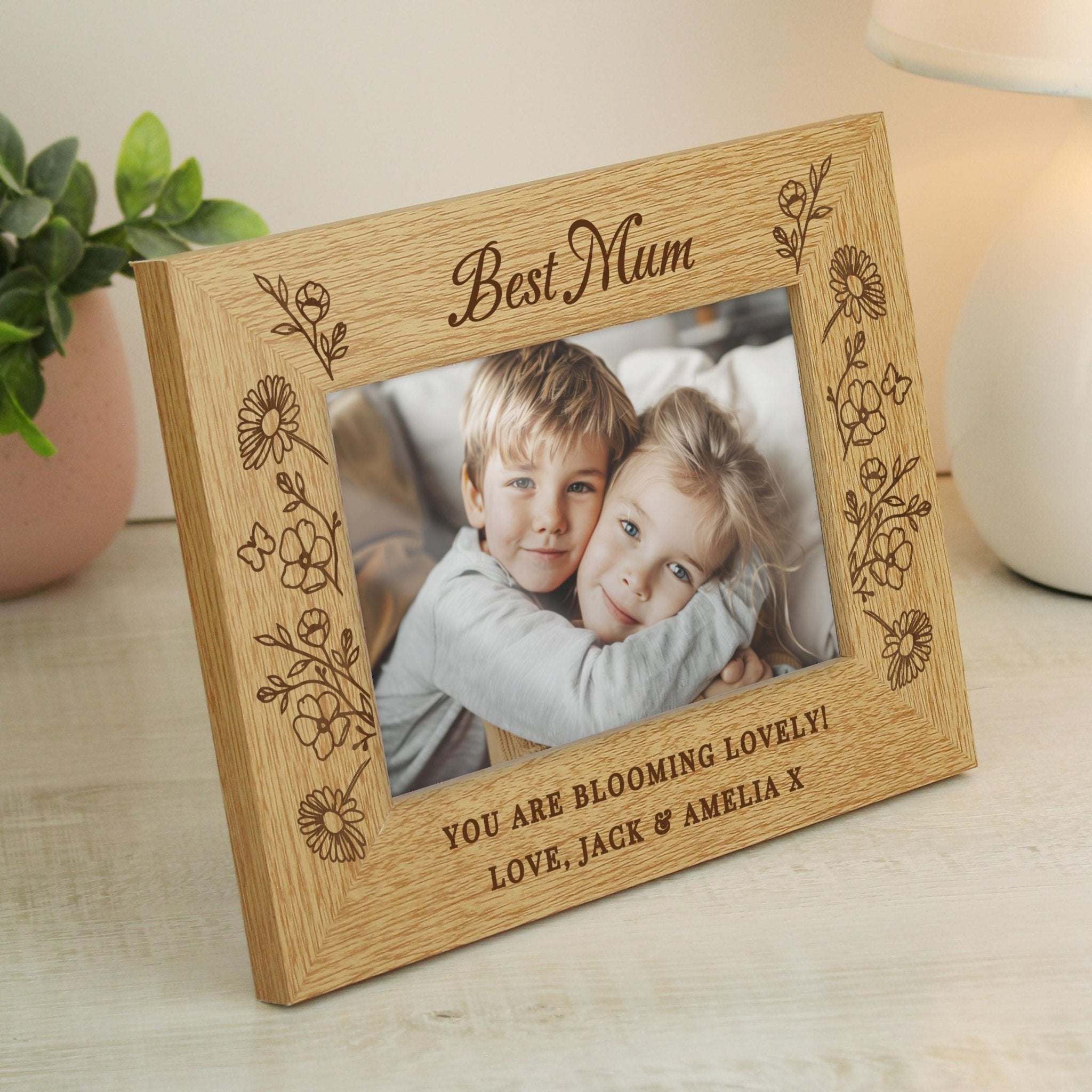 Personalised Wild Flowers 6x4 Oak Finish Photo Frame | Great for Mothers Day, Weddings and Anniversaries | Inspired Creative Gifts | UK Supplier